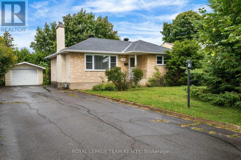 28819611/31-savuto-way-street/meadowlandscrestview/ottawa/ontario/K2G2S9_1