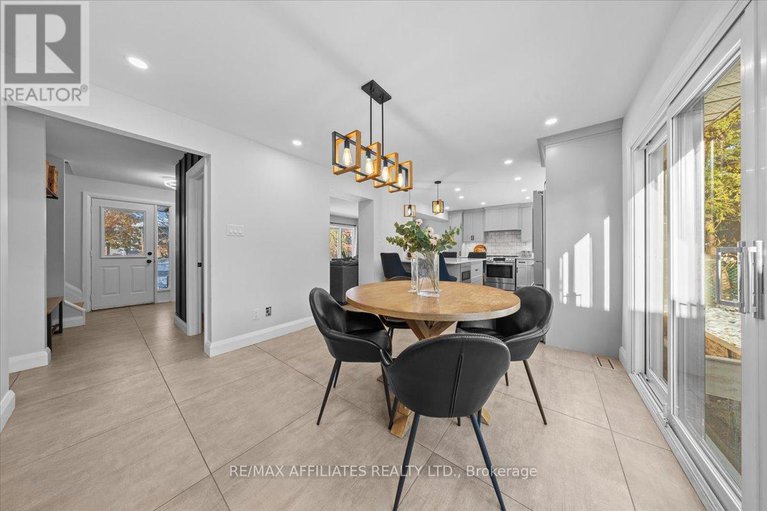 29099077/7-gagnon-court/beaverbrook/ottawa/ontario/K2K1A7_14