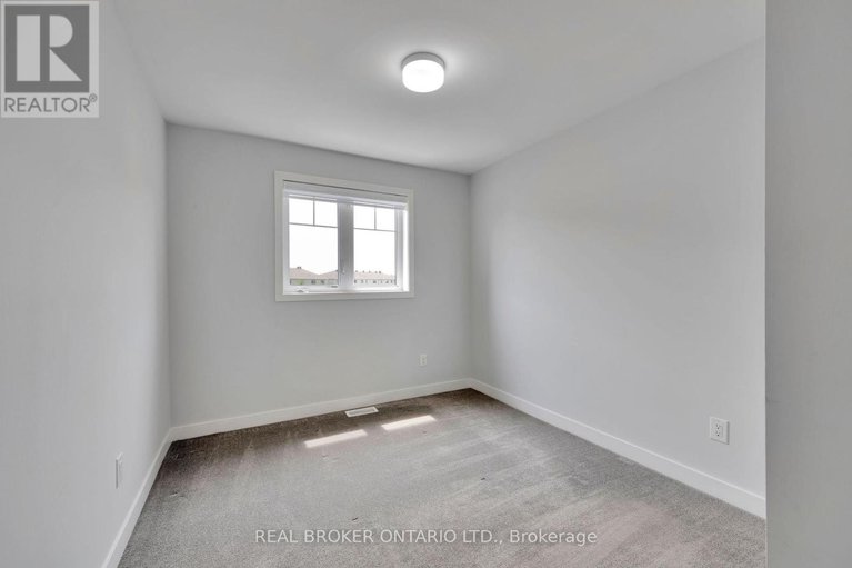 28620609/2123-winsome-terrace/fallingbrookgardenway-south/ottawa/ontario/K4A3P6_22