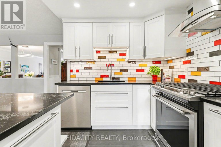 29439109/78-jarlan-terrace/katimavik/ottawa/ontario/K2L3K9_12