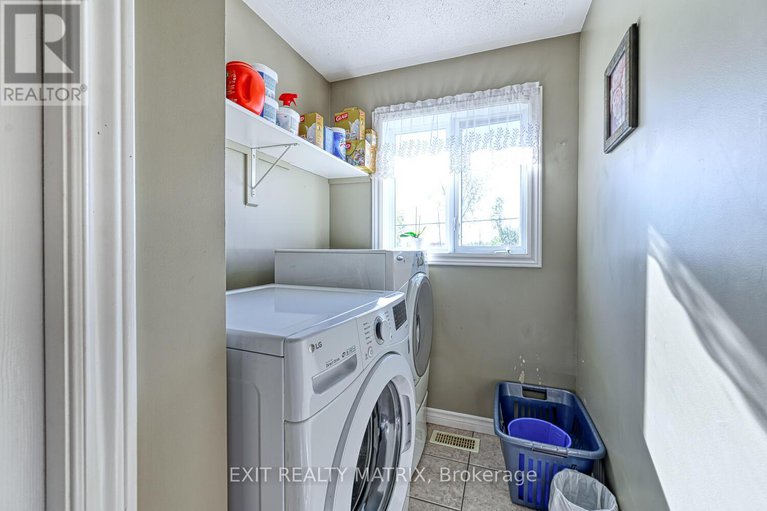 28940721/7719-lawrence-street/vernon/ottawa/ontario/K0A3J0_17