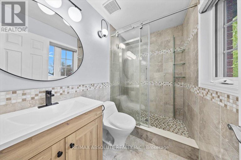 28361961/21-cedarock-drive/bridlewood/ottawa/ontario/K2M2H6_28