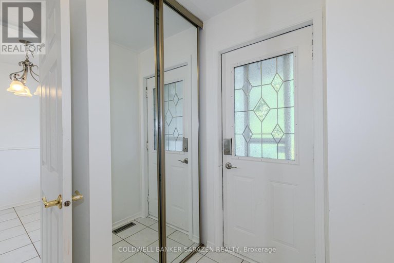 28624052/2833-mozart-court/emerald-woodssawmill-creek/ottawa/ontario/K1T2P6_11