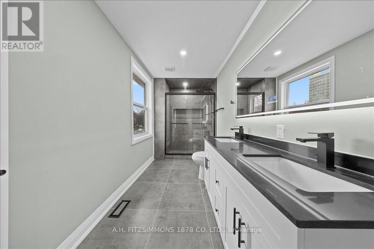 29600891/50-putman-avenue/lindenlea/ottawa/ontario/K1M1Z3_23