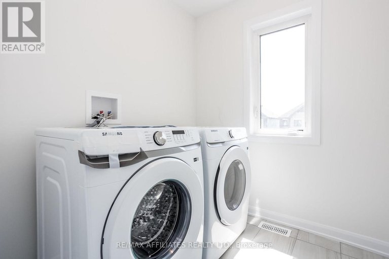 29025238/850-cappamore-drive/half-moon-bay/ottawa/ontario/K2C3H2_31