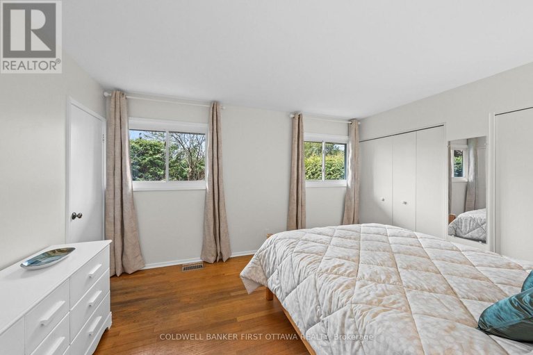 29663653/54-evergreen-drive/lynwood-village/ottawa/ontario/K2H6C9_22