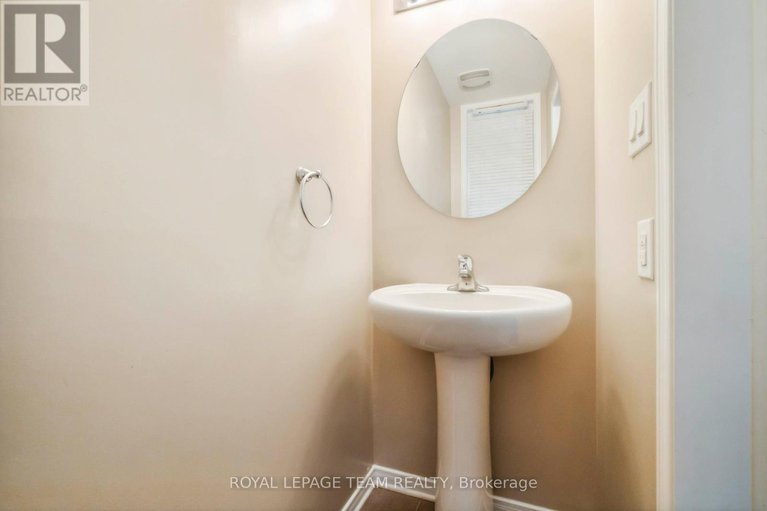 28627501/910-caldermill-private/stonebridge/ottawa/ontario/K2J0Z7_10
