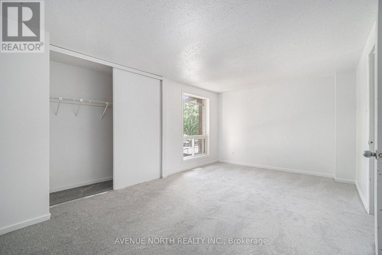 28790025/1747-dondale-st-street/pineview/ottawa/ontario/K1B5H7_14