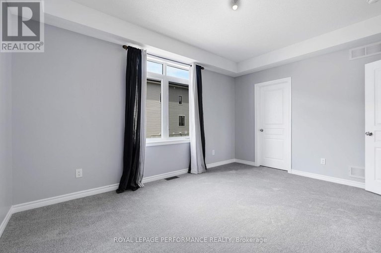 29414208/53-121-poplin-street/riverside-southgloucester-glen/ottawa/ontario/K4M0G7_22