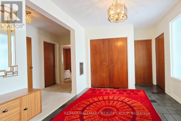 29515187/44-foothills-drive/lynwood-village/ottawa/ontario/K2H6K3_25