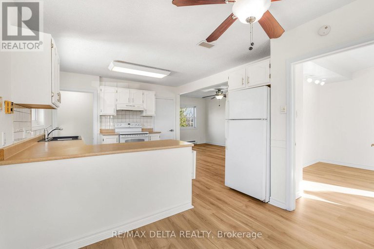 29050096/870-chapman-street/town-of-rockland/clarence-rockland/ontario/K4K1E6_12