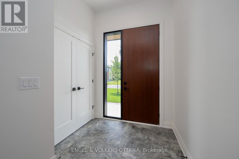 28265491/a-75-granton-avenue/meadowlandsst-claire-gardens/ottawa/ontario/K2G1W9_4