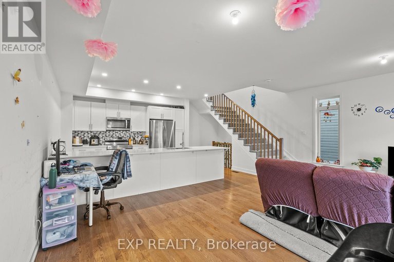 28635954/870-anciano-crescent/emerald-meadowstrailwest/ottawa/ontario/K2S2R8_14