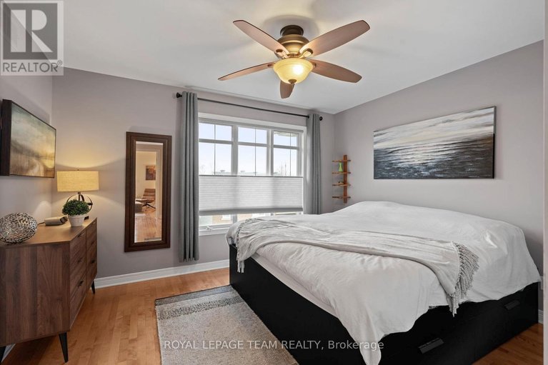 29627469/173-west-village-private/westboro-south/ottawa/ontario/K1Z1E1_20