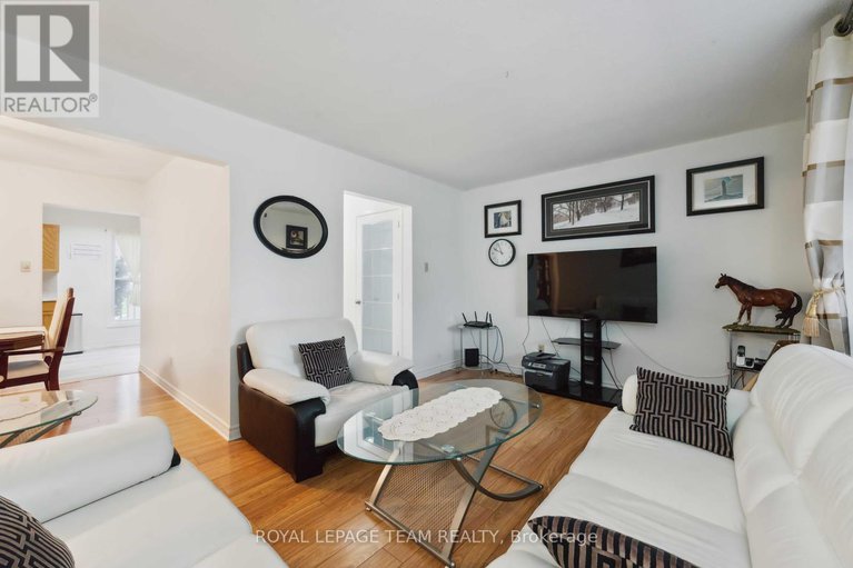 28512165/6351-st-louis-drive/hiawatha-parkconvent-glen/ottawa/ontario/K1C2X9_11