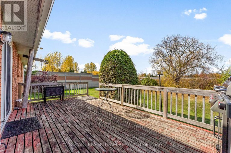 29009688/1059-flynn-avenue/kinburn/ottawa/ontario/K7S3G7_32