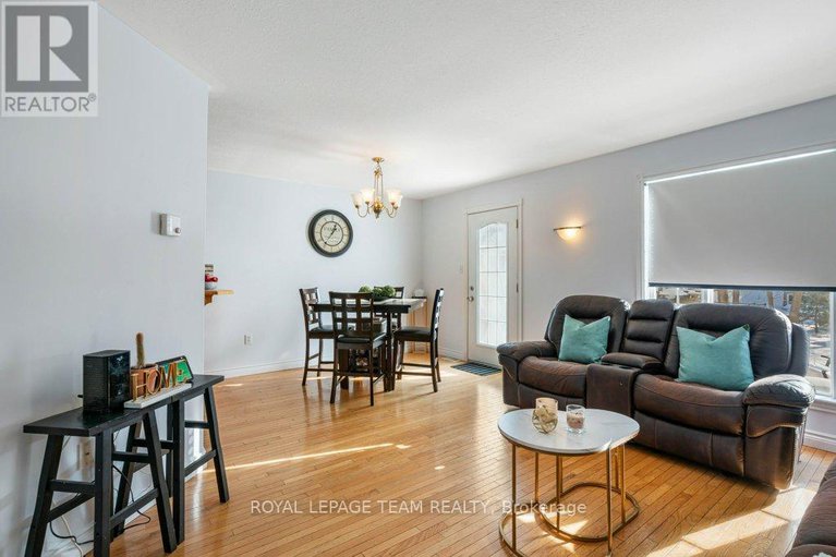 29275894/537-victoria-street/winchester/north-dundas/ontario/K0C2K0_11