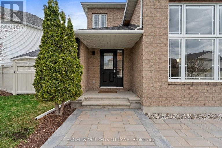 29677926/310-sarabella-street/avalon-east/ottawa/ontario/K4A0A3_2