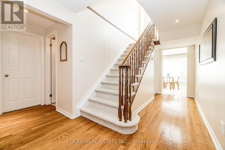 28873478/1668-sansonnet-street/mer-bleuebradley-estatesanderson-park/ottawa/ontario/K1C5Y6_20
