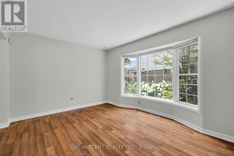 28639527/28-chickasaw-crescent/bridlewood/ottawa/ontario/K2M1M4_9