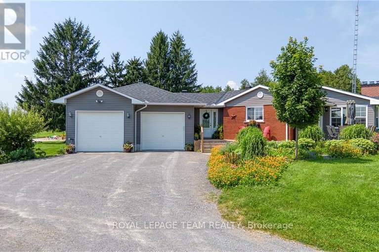 27581108/6443-martin-street/blakeneyalmonte/almonte/ontario/K0A1A0_1