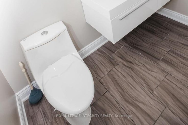 28979625/1055-plante-drive/hunt-clubwestern-community/ottawa/ontario/K1V9E5_22