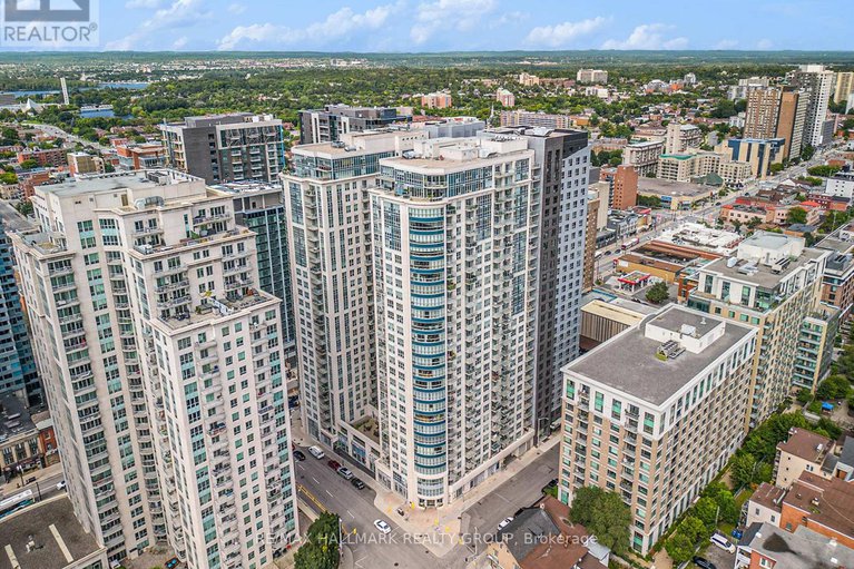 28223628/2706-195-besserer-street/sandy-hill/ottawa/ontario/K1N7J6_1