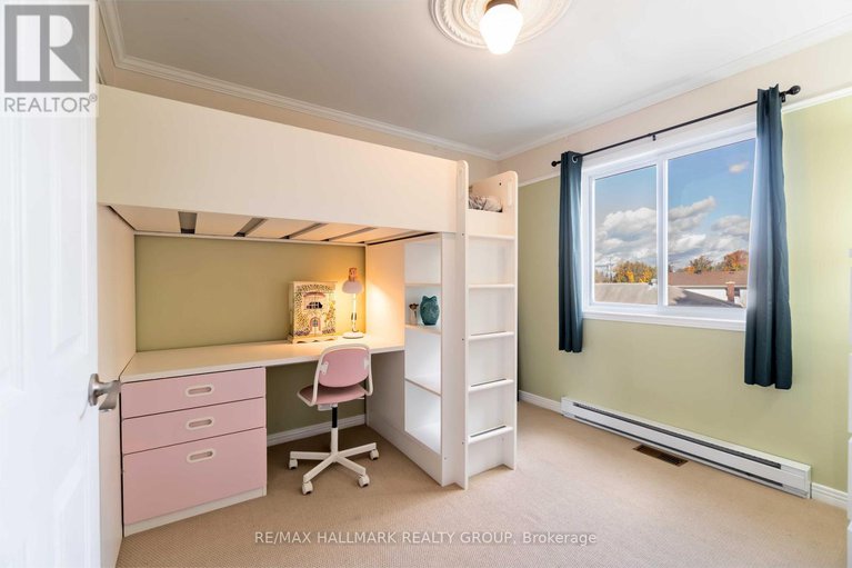 29069268/835-powers-street/town-of-rockland/clarence-rockland/ontario/K4K1K4_21