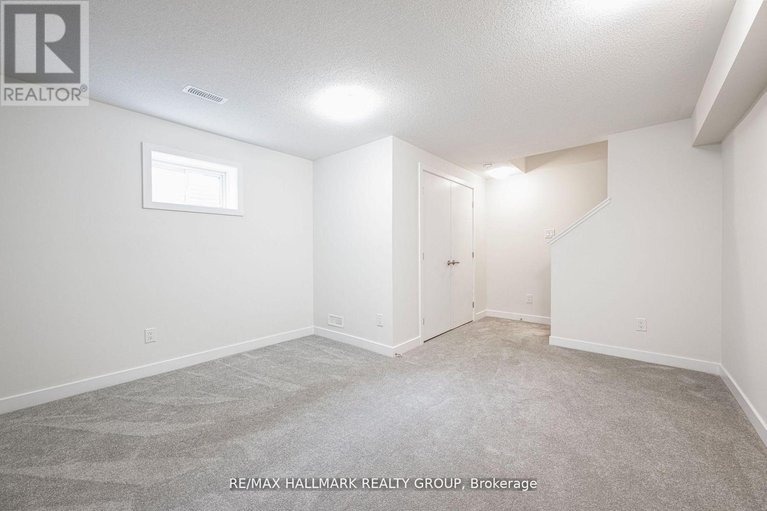 29143523/6357-perth-street/btwn-franktown-rd-fallowfield-rd/ottawa/ontario/K0A2Z0_34