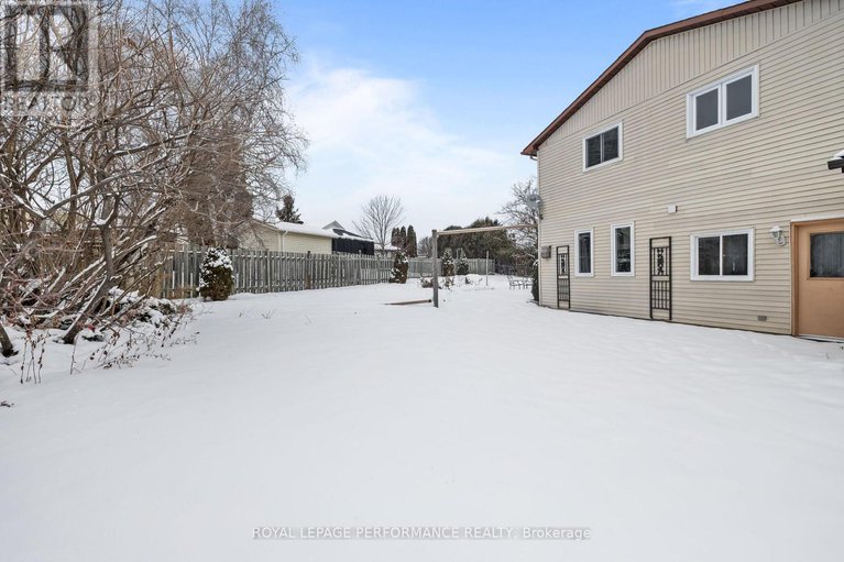 29177259/976-laporte-street/town-of-rockland/clarence-rockland/ontario/K4K1A5_31