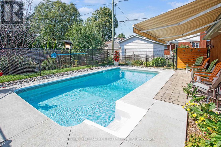 28828284/2088-bangor-street/elmvale-acresurbandale/ottawa/ontario/K1G2X7_26