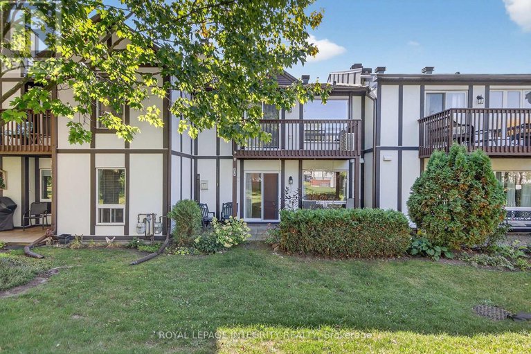 28928085/a-214-equestrian-drive/bridlewood/ottawa/ontario/K2M1E2_20