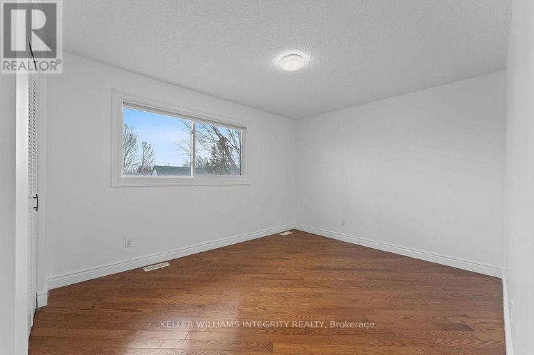 28206742/62-chippewa-avenue/meadowlandsst-claire-gardens/ottawa/ontario/K2G1Y2_20