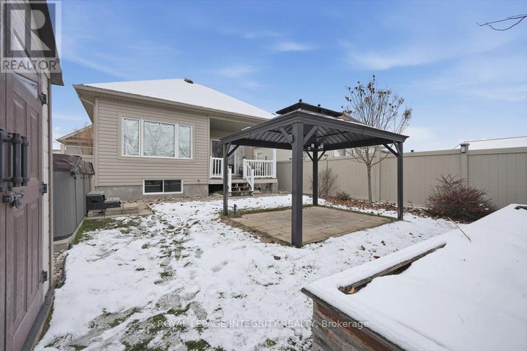 29228636/113-dorina-sarazin-crescent/clarencerockland-twp/clarence-rockland/ontario/K4K0G6_43