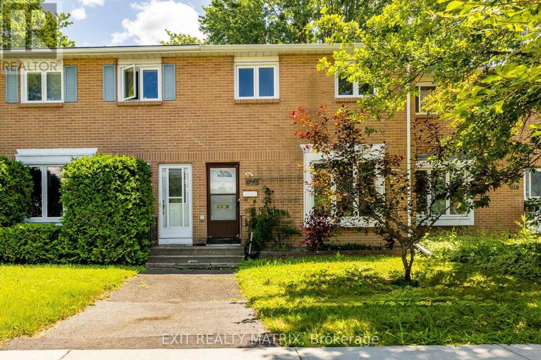968 Meadowlands Drive