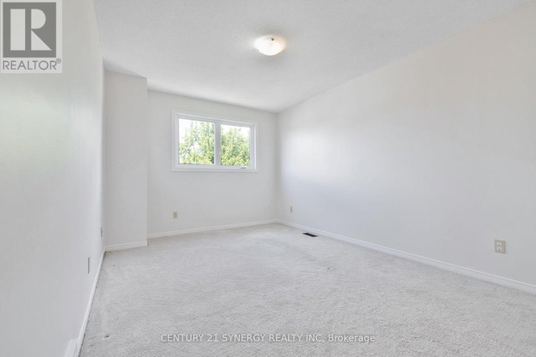 28413504/861-karsh-drive/hunt-club-park/ottawa/ontario/K1G4T9_28