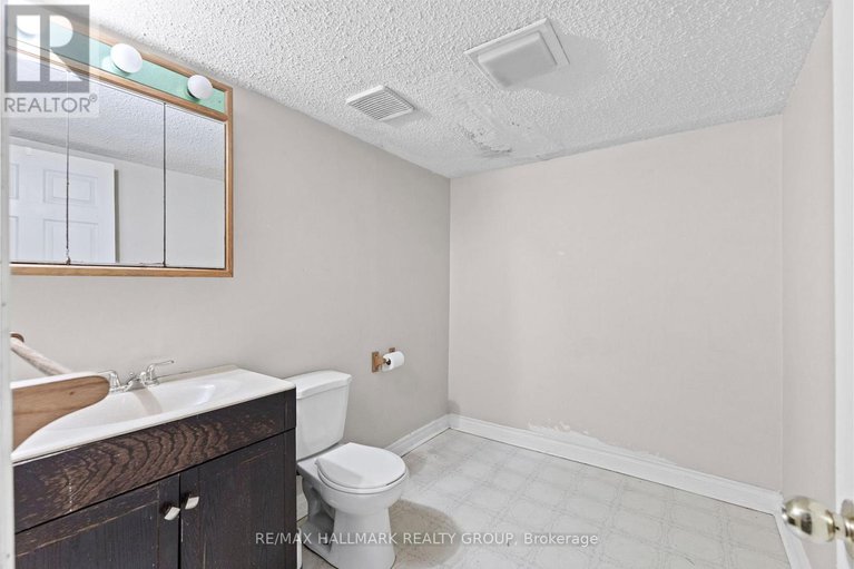 28647827/2-hackett-street/hunt-club-woods/ottawa/ontario/K1V0P8_32