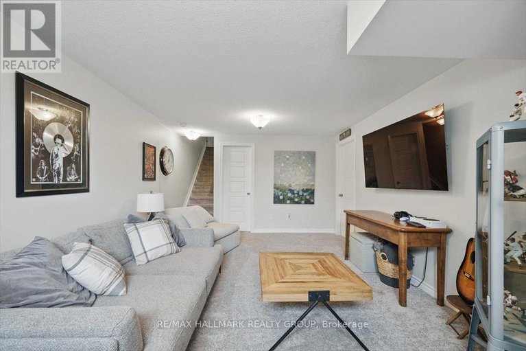 28500695/325-lipizzaner-street/stittsville-south/ottawa/ontario/K2S0X8_26