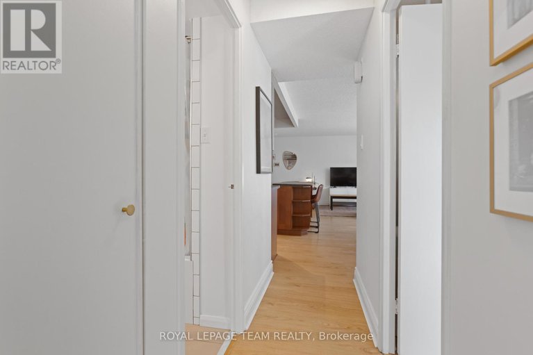 28797479/503-141-somerset-street-w/ottawa-centregolden-triangle/ottawa/ontario/K2P2H1_17
