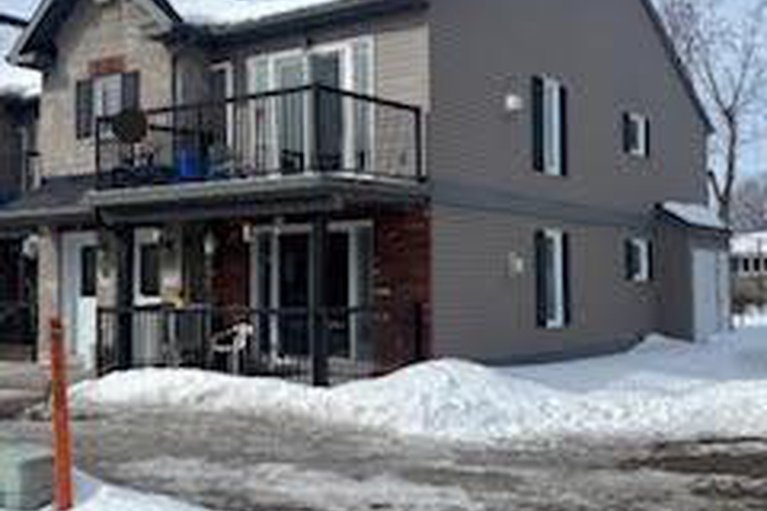 29424976/509-205-eliot-street/town-of-rockland/clarence-rockland/ontario/K4K0G4_1