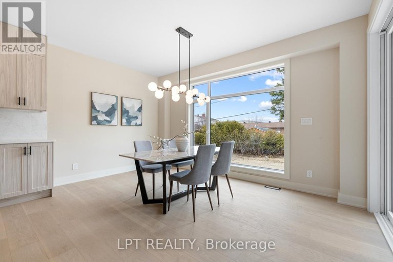 29686739/400-ashbee-court/manotick-village-manotick-estates/ottawa/ontario/K4M0A8_14