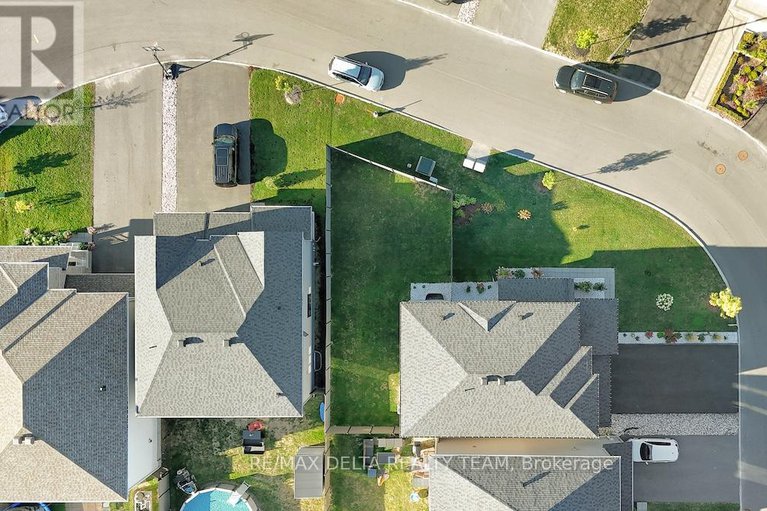 28910915/1013-jubilation-court/avalon-east/ottawa/ontario/K4A5K4_46