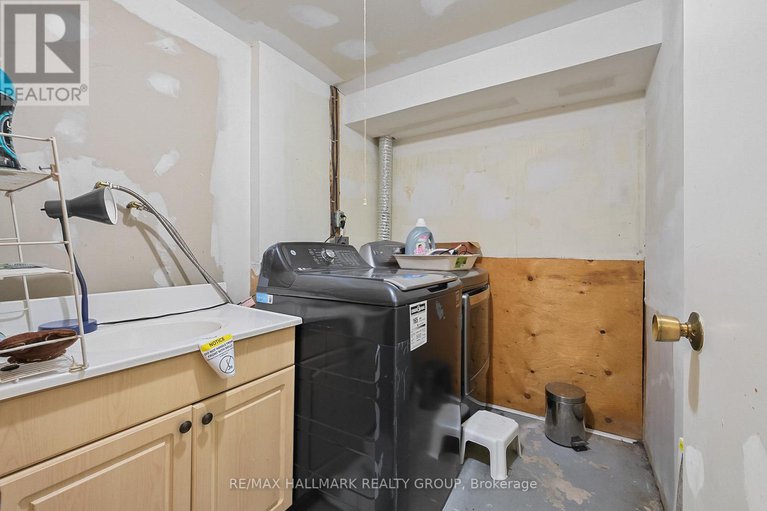 28817902/9-1483-bethamy-lane/beacon-hill-south/ottawa/ontario/K1J8P7_40