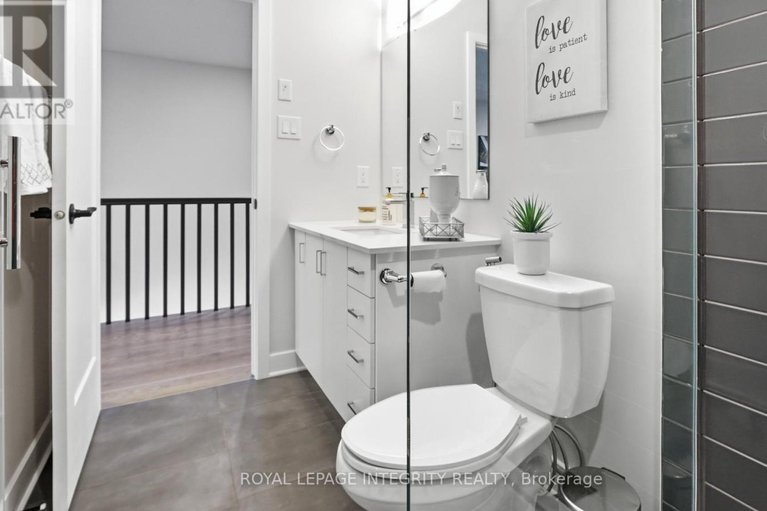 29374175/53-canvasback-ridge/riverside-southgloucester-glen/ottawa/ontario/K4M0P6_27