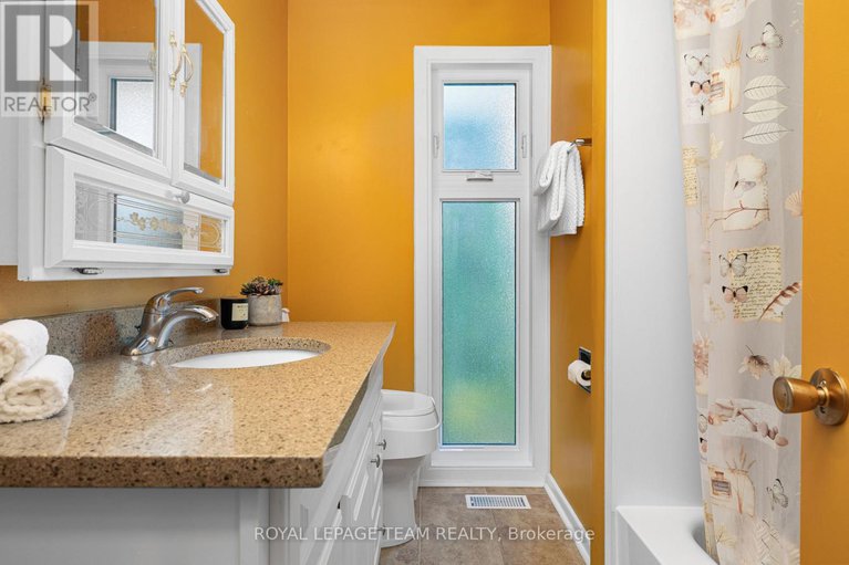 29135223/30-ellery-crescent/lynwood-village/ottawa/ontario/K2H6M6_26