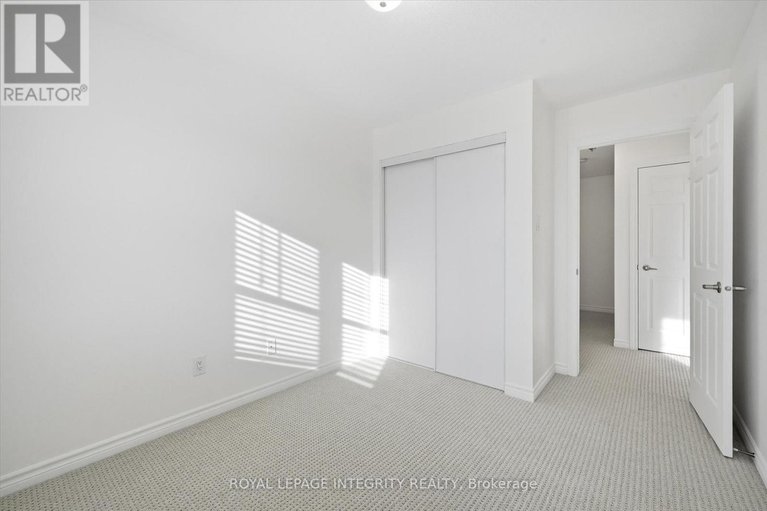 29377342/67-luminescence-way/notting-hillsummerside/ottawa/ontario/K4A0V9_23