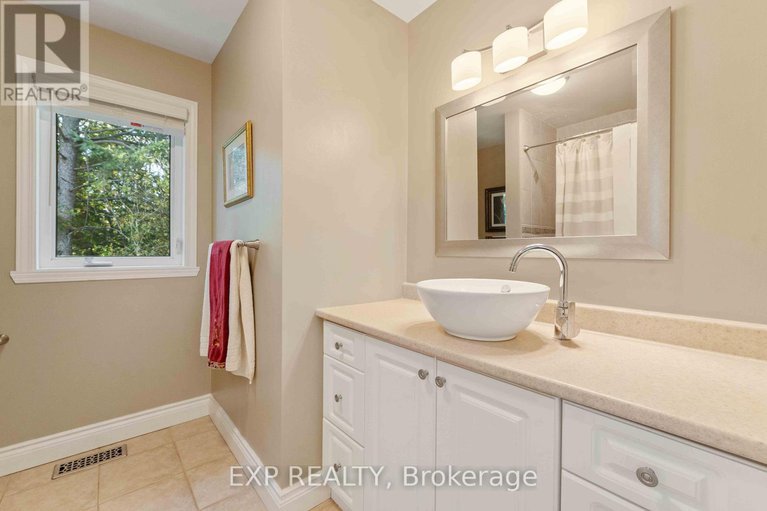 28505829/6163-elkwood-drive/greely/ottawa/ontario/K4P1N1_21