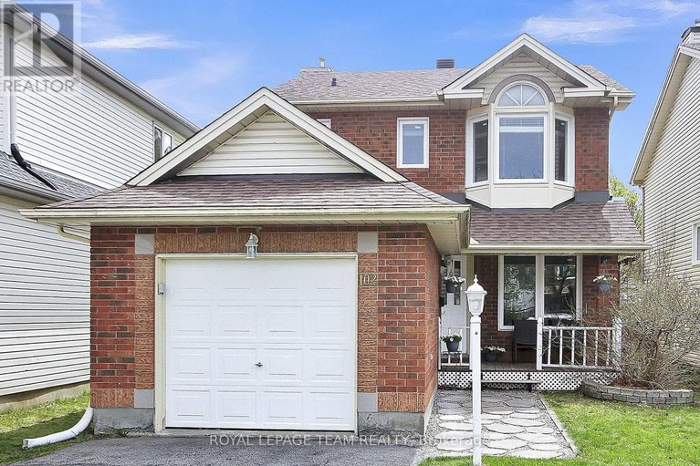 28518237/102-longshire-circle/longfields/ottawa/ontario/K2J4K8_1