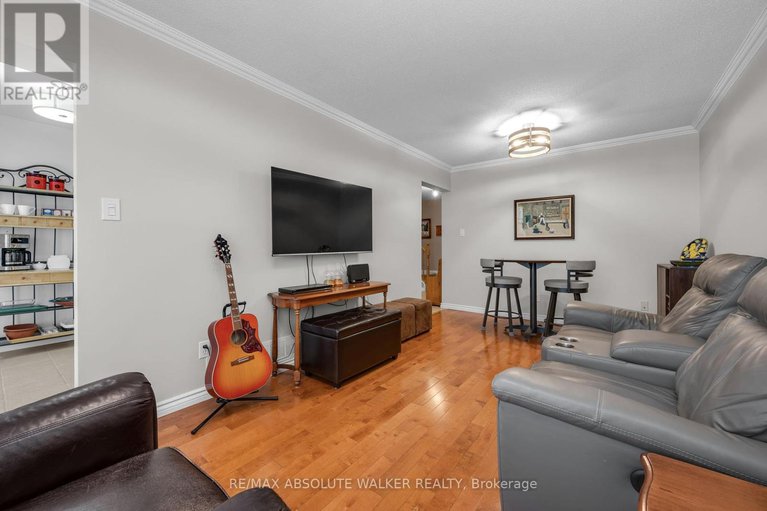 28806490/757-clearcrest-crescent/fallingbrookridgemount/ottawa/ontario/K4A3E7_5