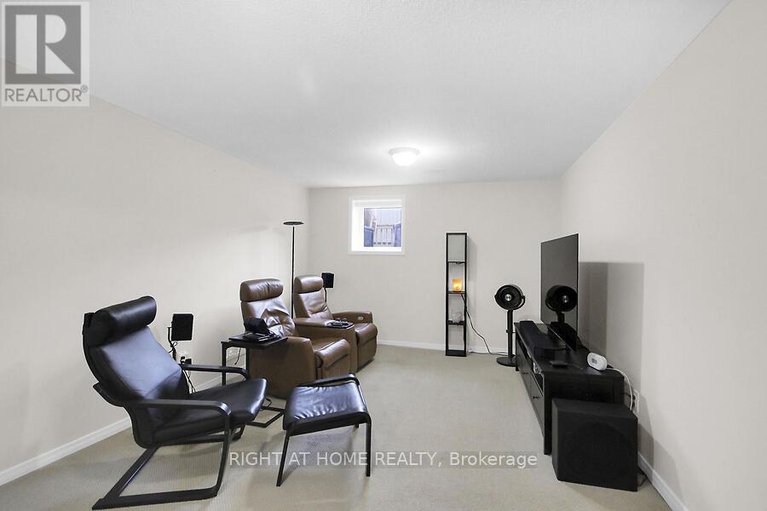 28850984/507-radiant-private/emerald-meadowstrailwest/ottawa/ontario/K2M0M9_35